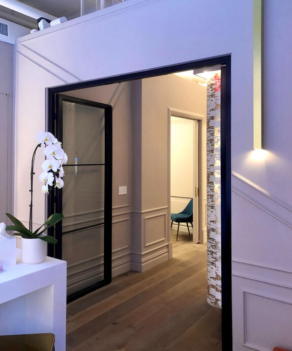 New lobby fixtures and wallcovering